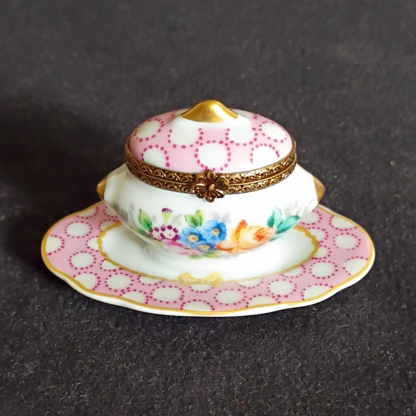 VTG Limoges France Porcelain Hinged Trinket Box Attached Plate Floral Pink Dot