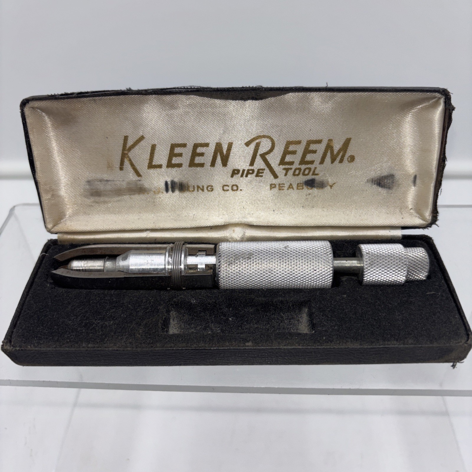Vintage Kleen Reem Pipe Cleaner Tool w/Original Case W. J. Young Co. Vintage Kleen Reem Pipe Cleaner Tool w/Original Case W. J. Young Co.
