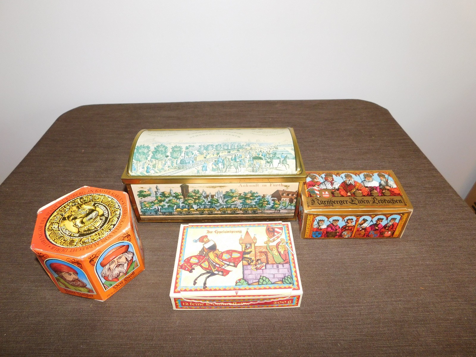 VINTAGE  E OTTO SCHMIDT W GERMANY NUREMBERG BISCUIT RAILROAD CANDY TIN