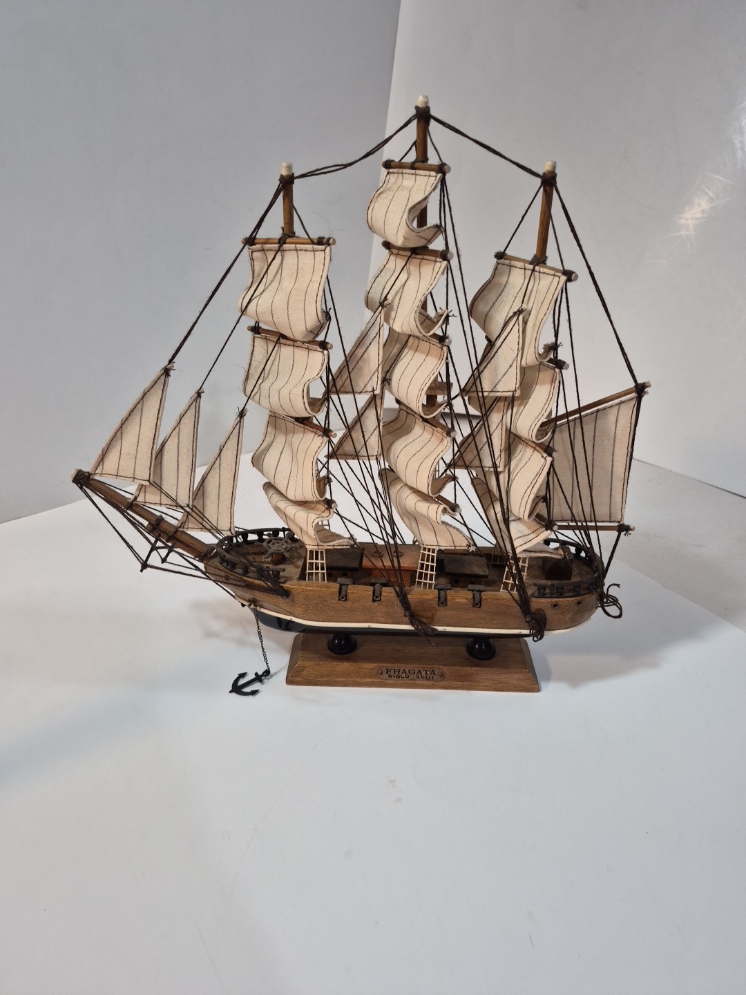 Wooden Sail Ship Fragata Siglo  XVIII
