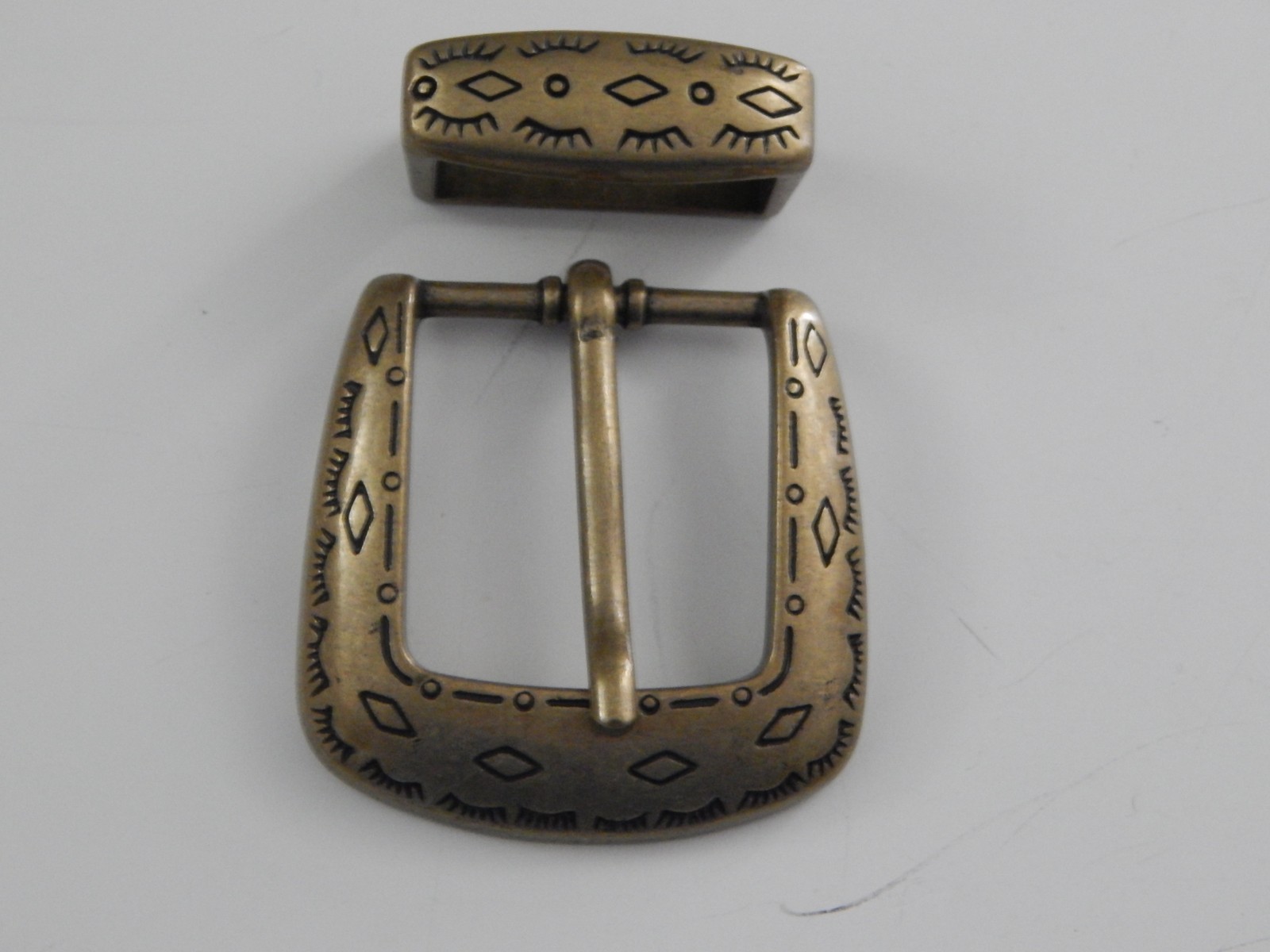 Vintage Ribco USA  Antique Brass Finish End Bar Buckle w/ Loop Fits 1-1/8\