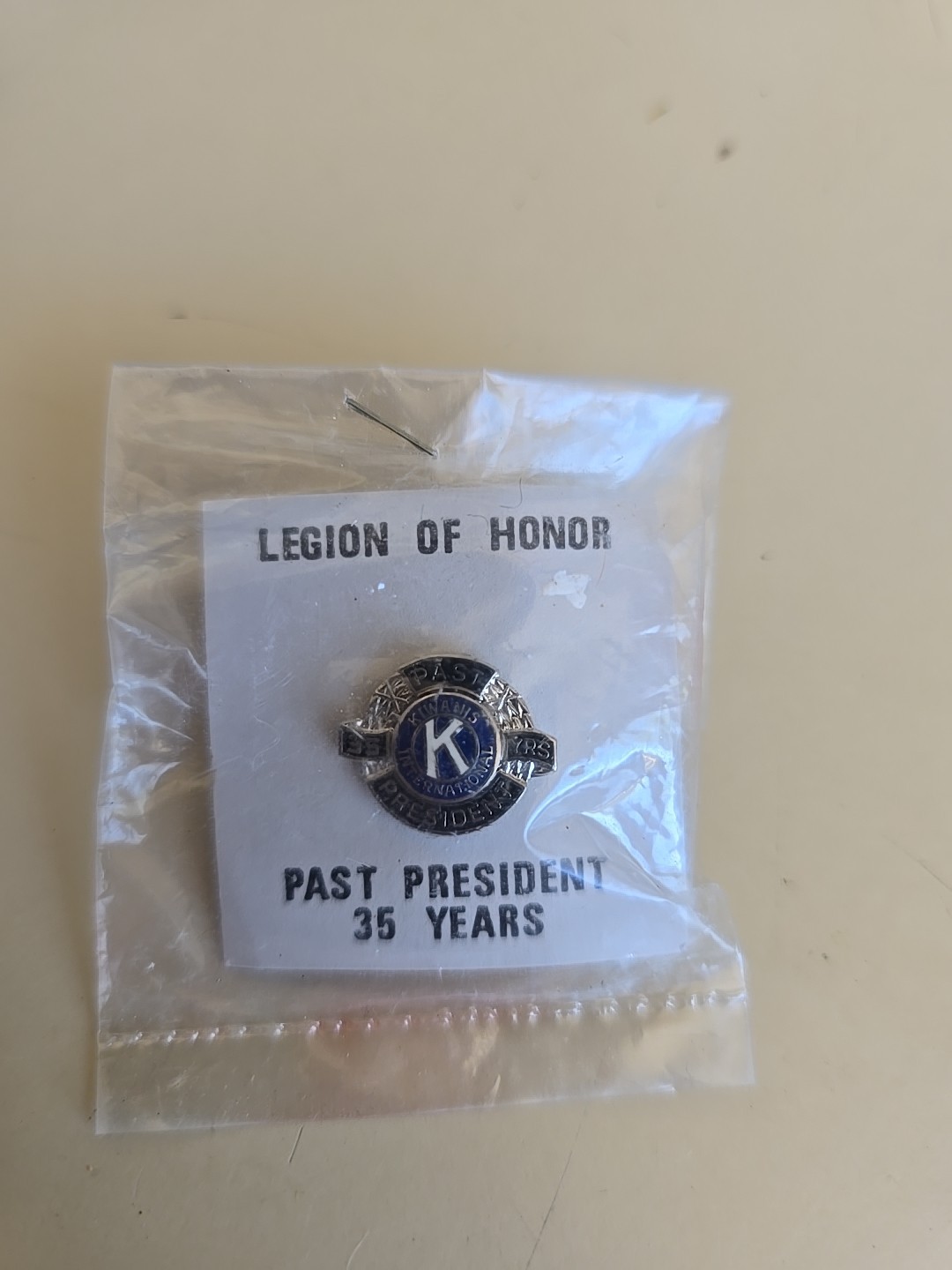 Kiwanis International - Past President 35 Years Service Award Lapel Pin