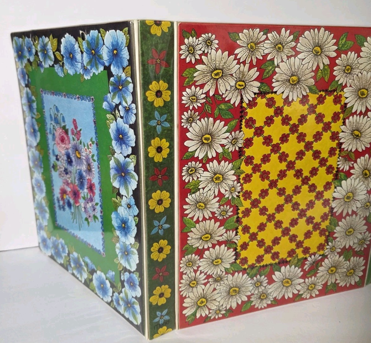 Mead 1970s stationery desk organizer portfolio and tri-fold binder psychedelic