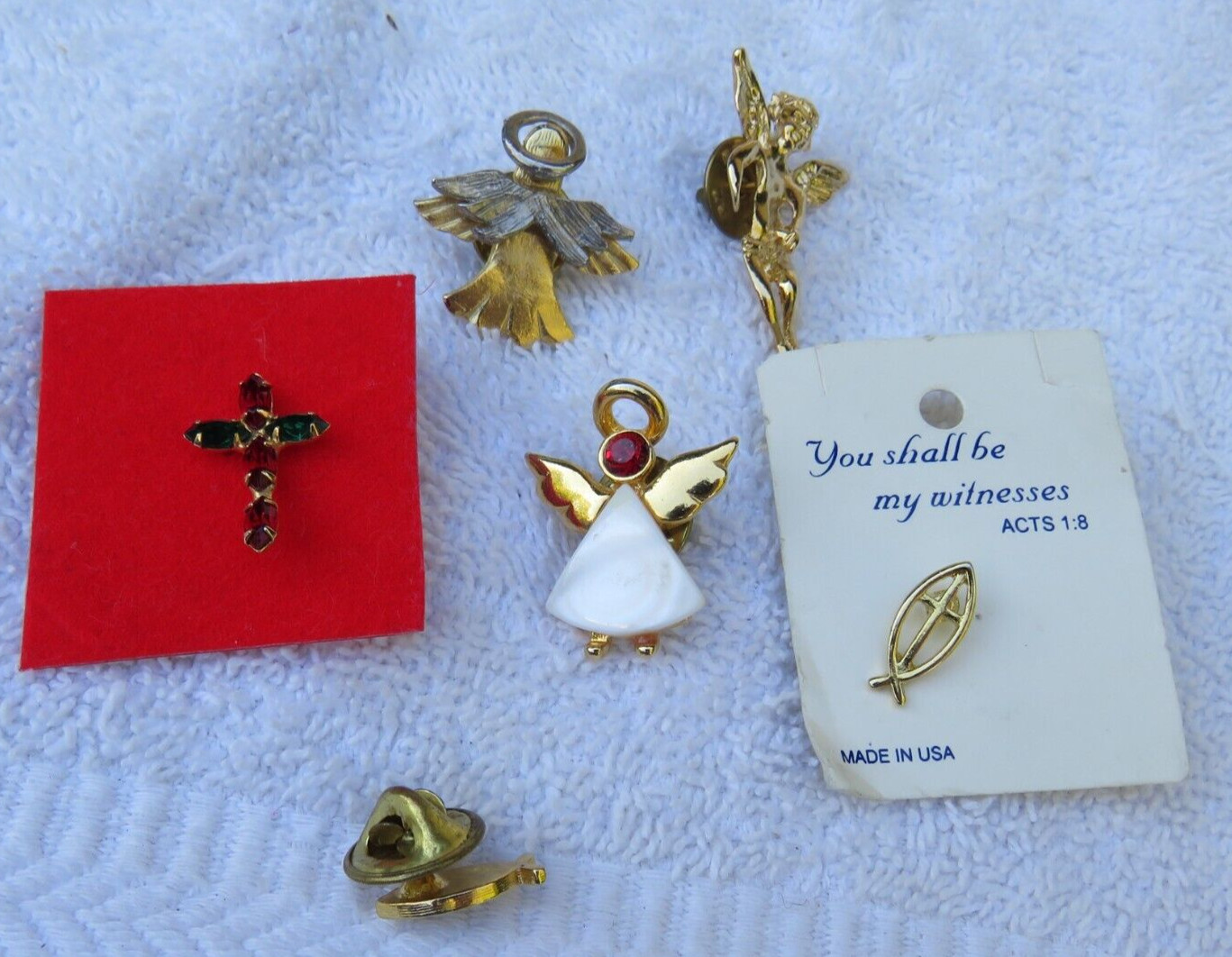 LOT OF 6 VINTAGE RELIGIOUS Angels, Crosses, Fish Pins. LOT OF 6 VINTAGE RELIGIOUS Angels, Crosses, Fish Pins.
