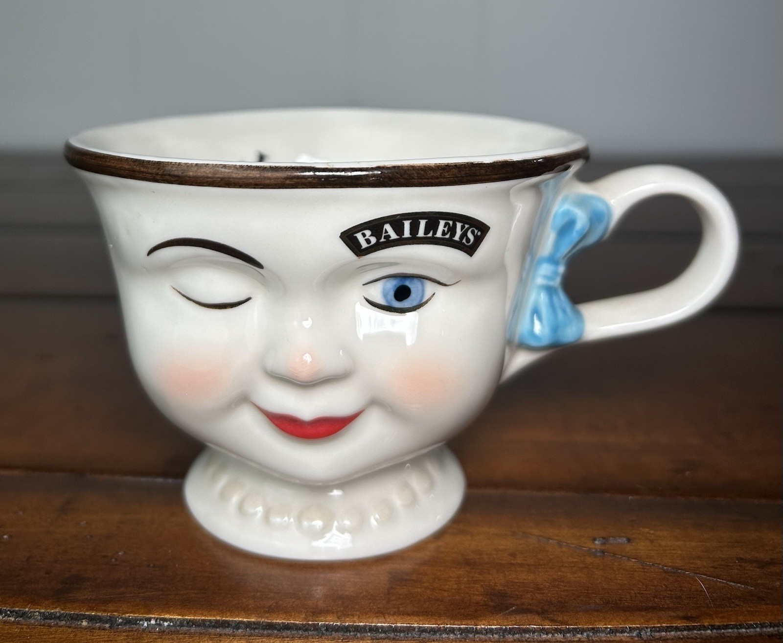Baileys Irish Cream Winking Eye Creamer Mrs. Yum Lady Teacup Blue Bow
