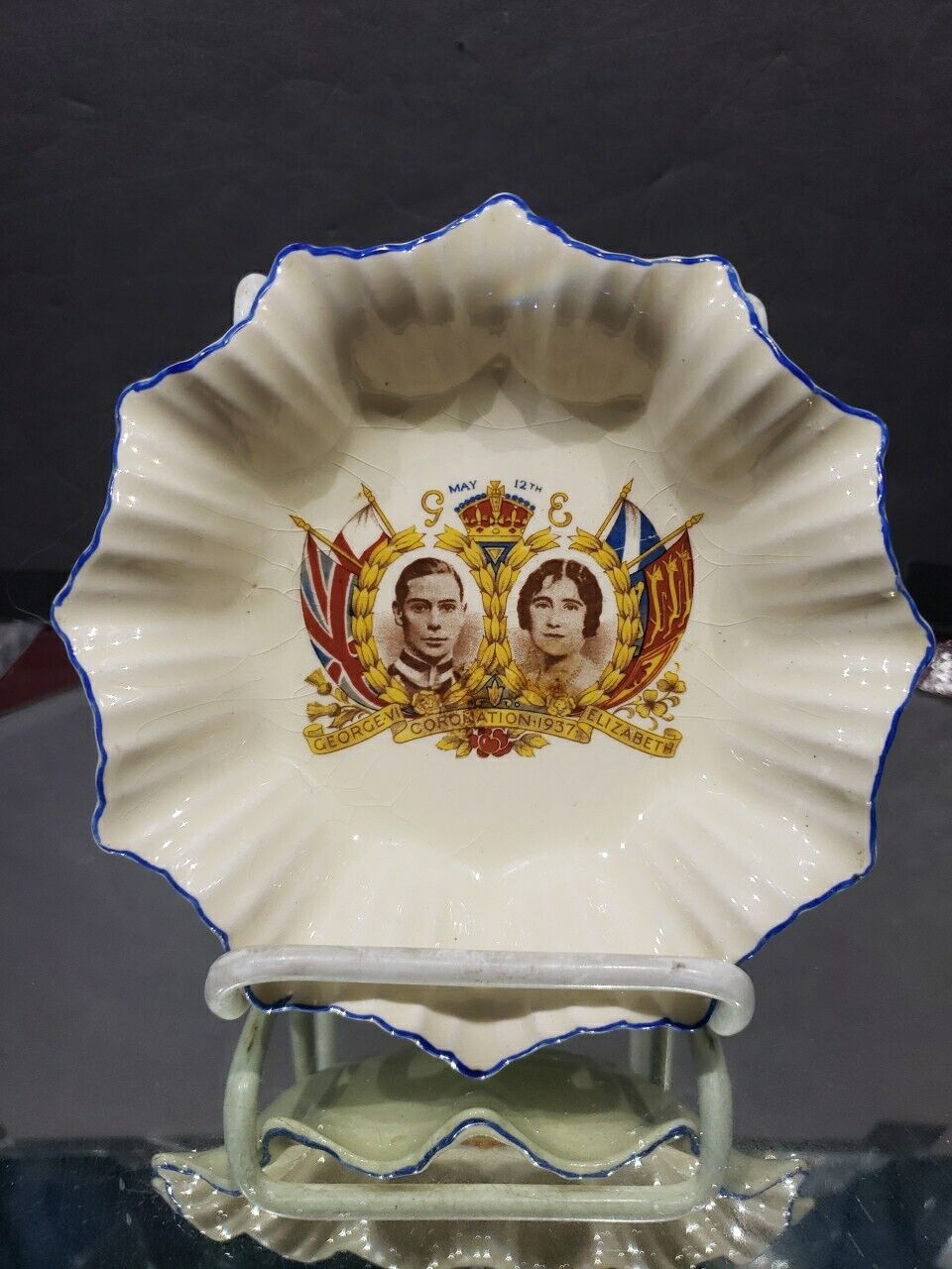Dish Plate bowl Queen Elizabeth II Coronation 1953 Sunshine J&G Meakin England
