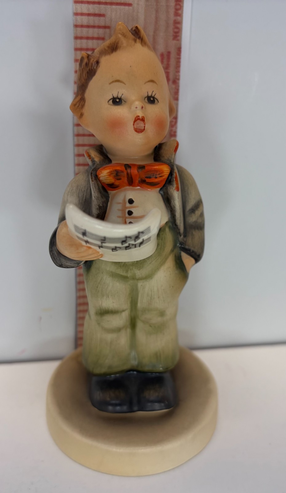 Hummel “Soloist” Figurine #135, TMK-3 (1957-1972), 4 ¾ ” Tall, Very Good Condit Hummel “Soloist” Figurine #135, TMK-3 (1957-1972), 4 ¾ ” Tall, Very Good Condit