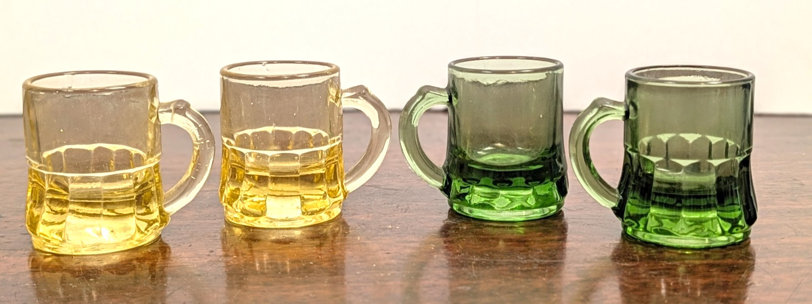Vintage Federal Glass Mini Beer Mug Shot Glasses Set 4 Amber Green MCM Barware Vintage Federal Glass Mini Beer Mug Shot Glasses Set 4 Amber Green MCM Barware