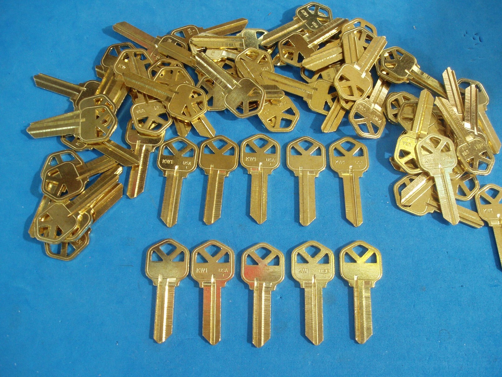 FIFTY LOCKSMITH SOLID BRASS KW1 KEY BLANKS FITS KWIKSET MADE IN USA  50   