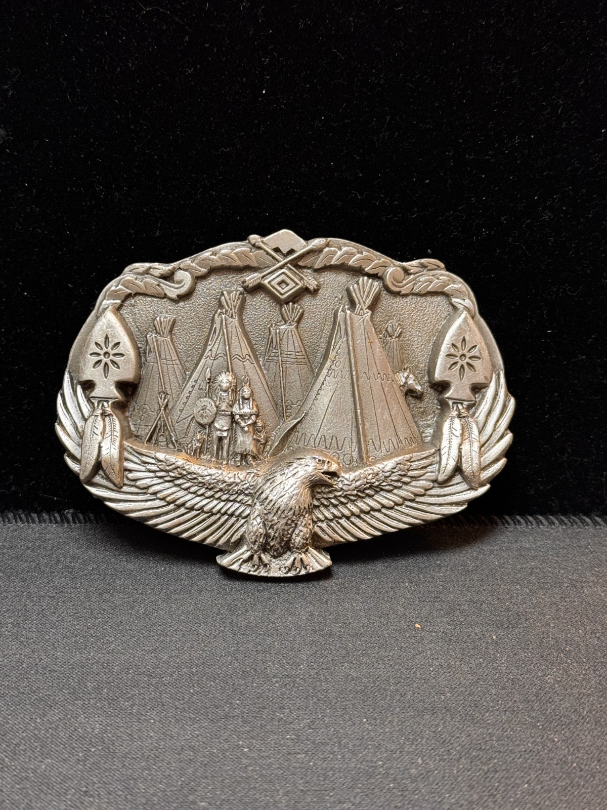 Vintage 1993 GAP Native American Belt Buckle Tepees Eagle Feathers USA #3113
