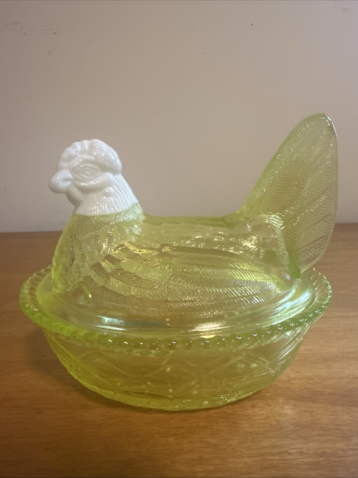 Rare -HTF Westmoreland Vaseline Glass Hen on Nest  With Milk Glass Head WG stamp