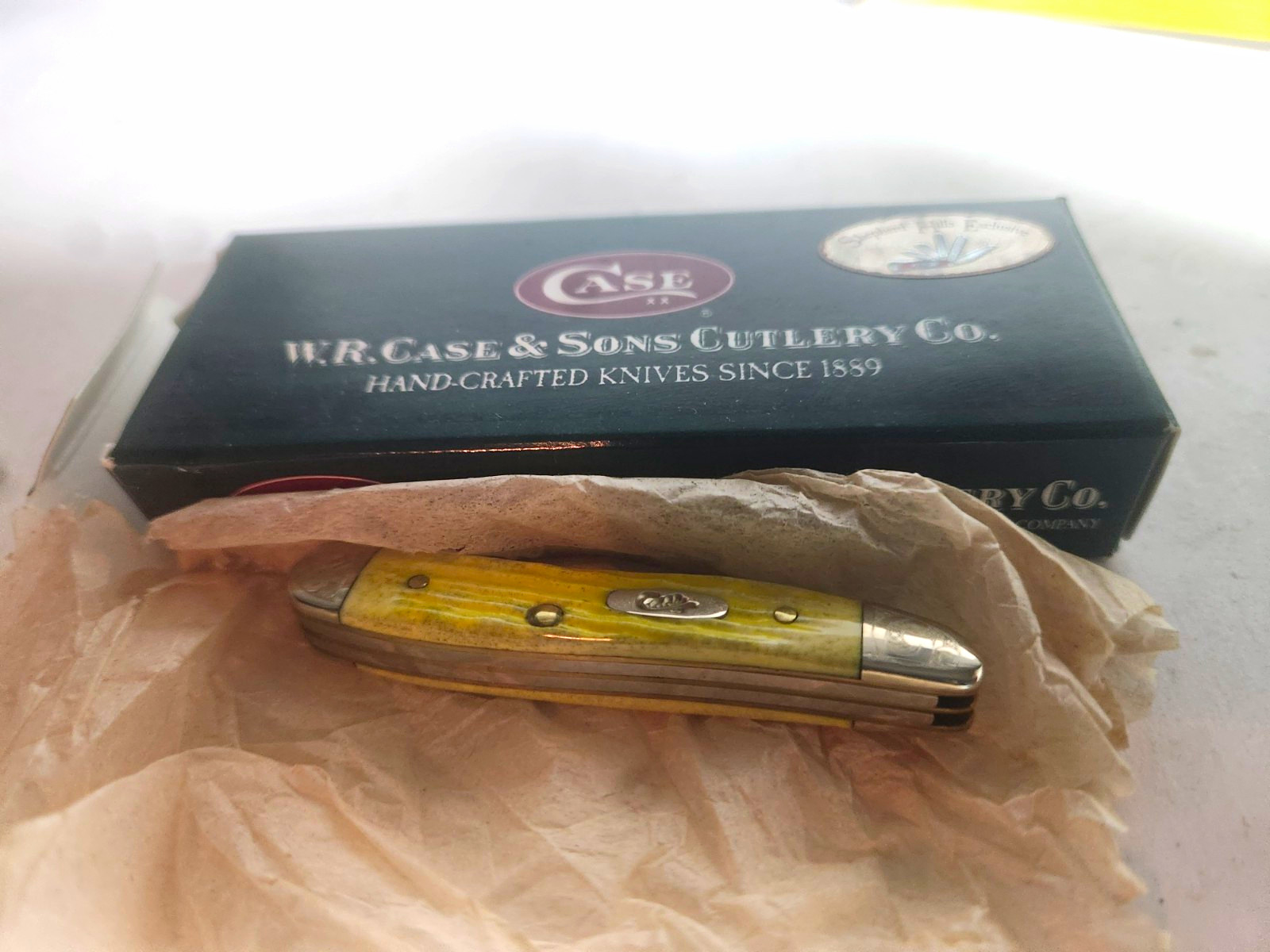 W.R. Case & Sons Case XX Sheffield Hills Exclusive 2004 Stockman Yellow Bone