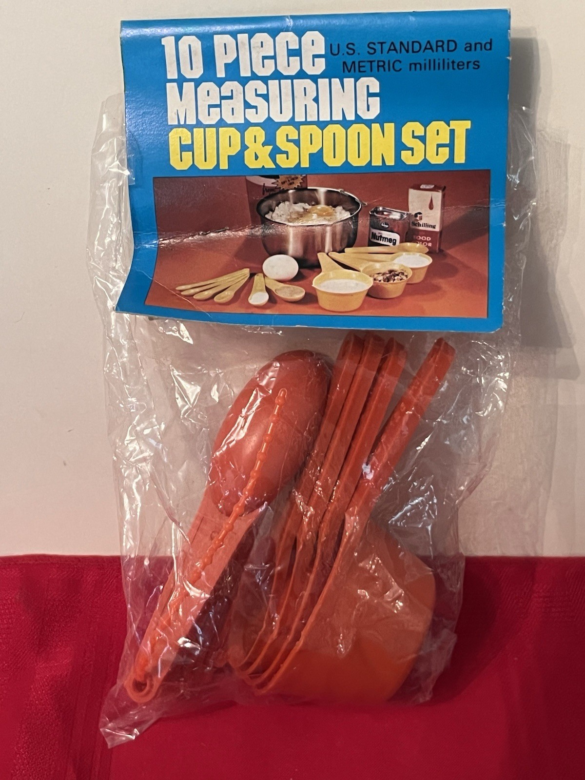 NOS New VTG 1982 Red Plastic 10 PC Set Measuring Spoons & Cups Hong Hong Retro NOS New VTG 1982 Red Plastic 10 PC Set Measuring Spoons & Cups Hong Hong Retro