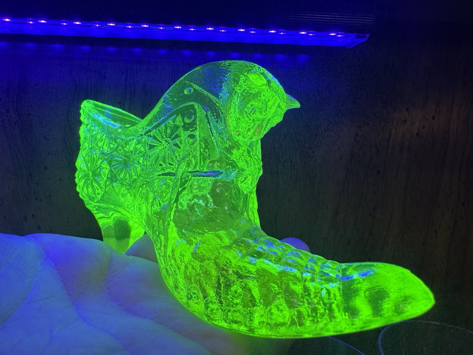 Yellow Antique Jaguar Head Uranium Vaseline Glass Shoe Yellow Antique Jaguar Head Uranium Vaseline Glass Shoe