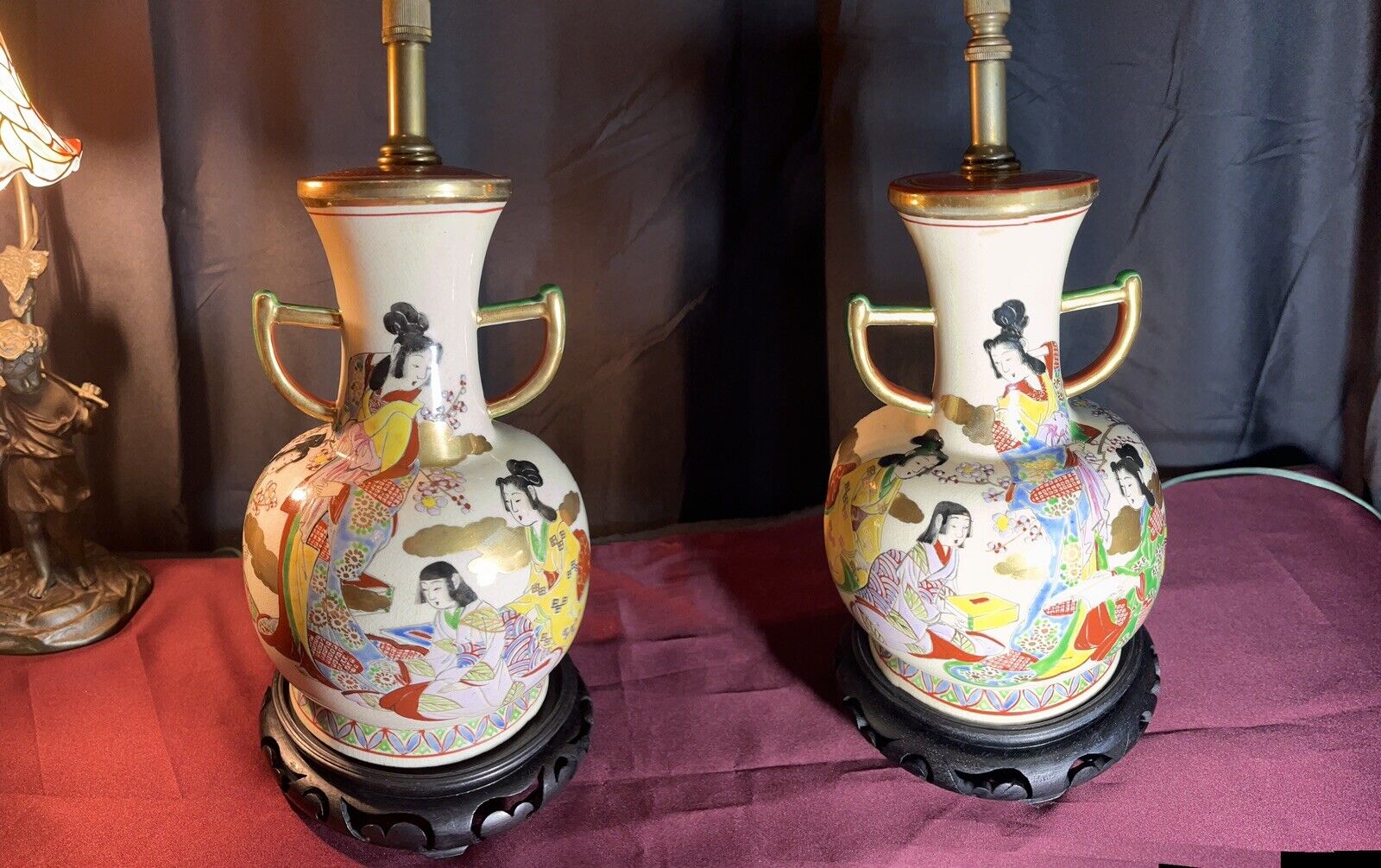 2 Mid-century Vintage hand-painted Floral Asian table lamp Urn  11” Tall