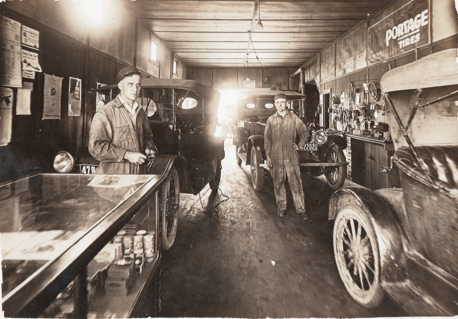 1921 Lanark Illinois Auto Garage Photo – Ford Model T Repair Shop – Brenneman Me 1921 Lanark Illinois Auto Garage Photo – Ford Model T Repair Shop – Brenneman Me