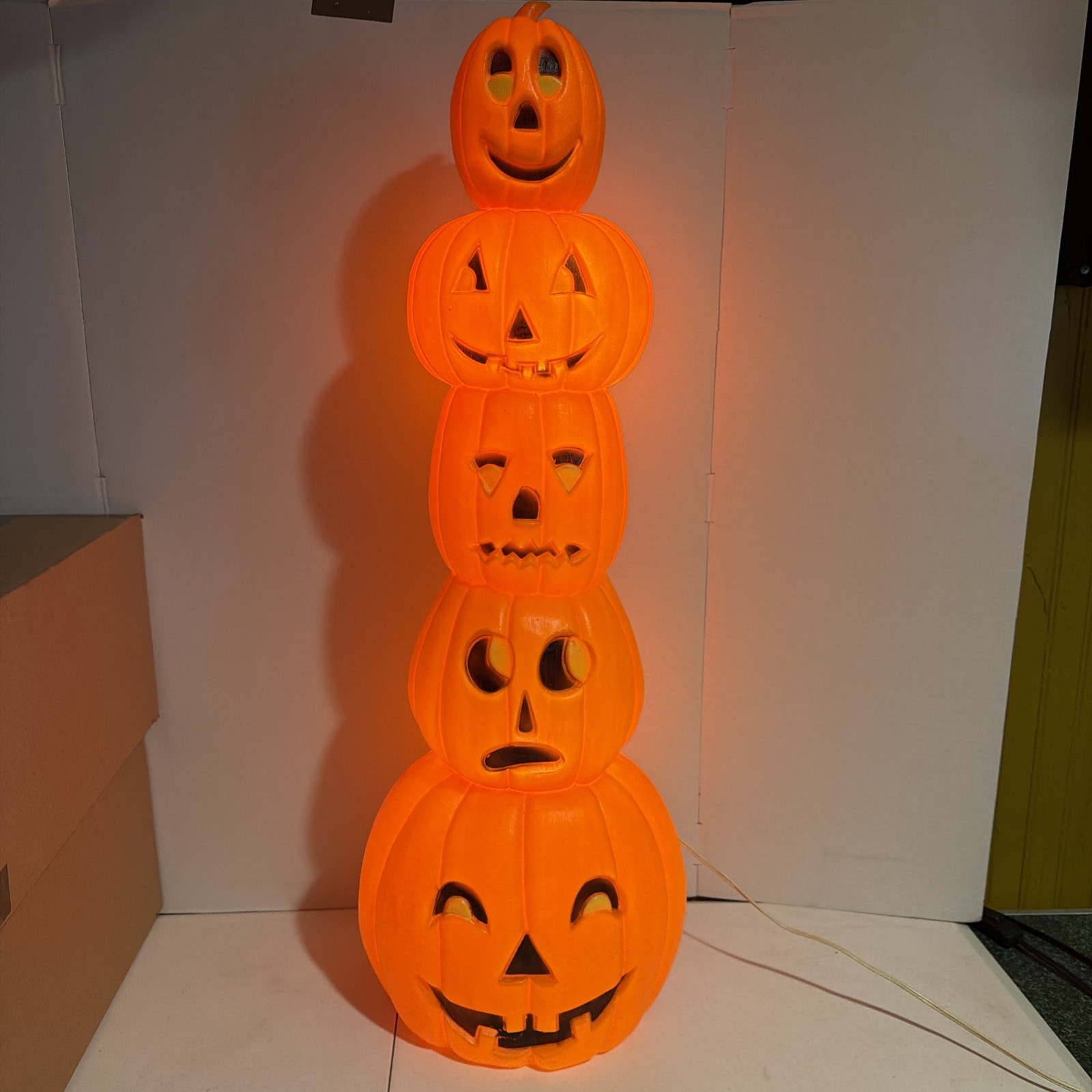 Vintage 90s Blow Mold Pumpkin Totem Halloween - 1994 Union Don Featherstone 34” Vintage 90s Blow Mold Pumpkin Totem Halloween - 1994 Union Don Featherstone 34”