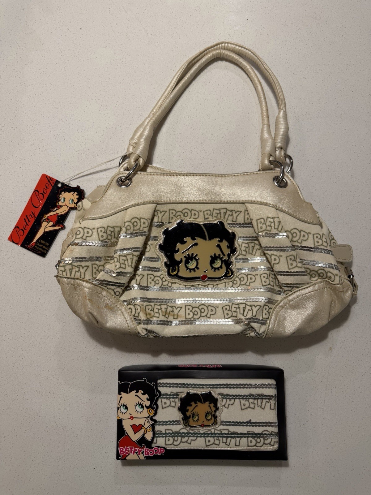 Vintage Betty Boop Cream Silver Purse + Matching Boxed Wallet Vintage Betty Boop Cream Silver Purse + Matching Boxed Wallet