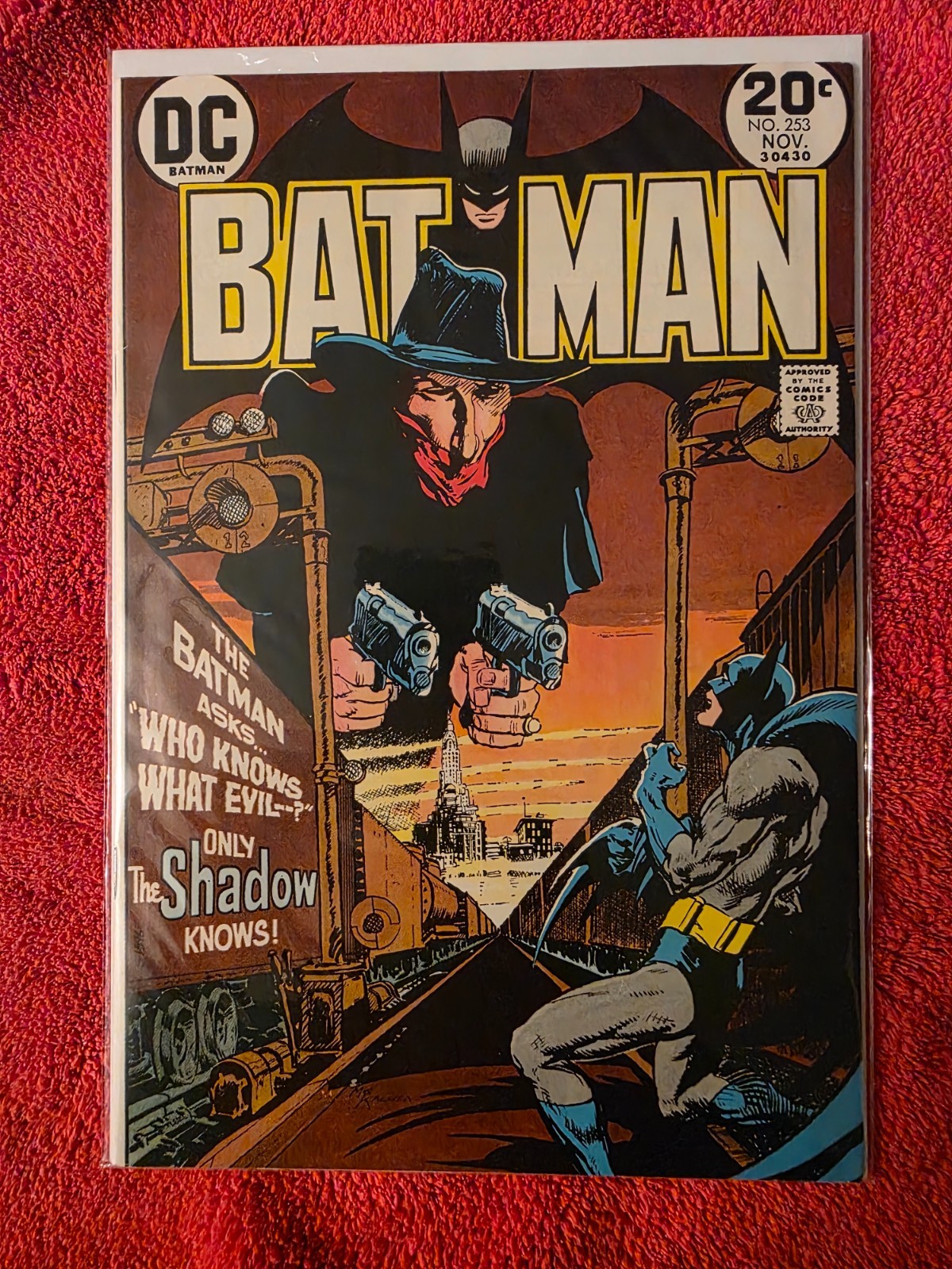 Batman #253 (1973) - DC - KEY Issue - Crossover App with the Shadow Batman #253 (1973) - DC - KEY Issue - Crossover App with the Shadow