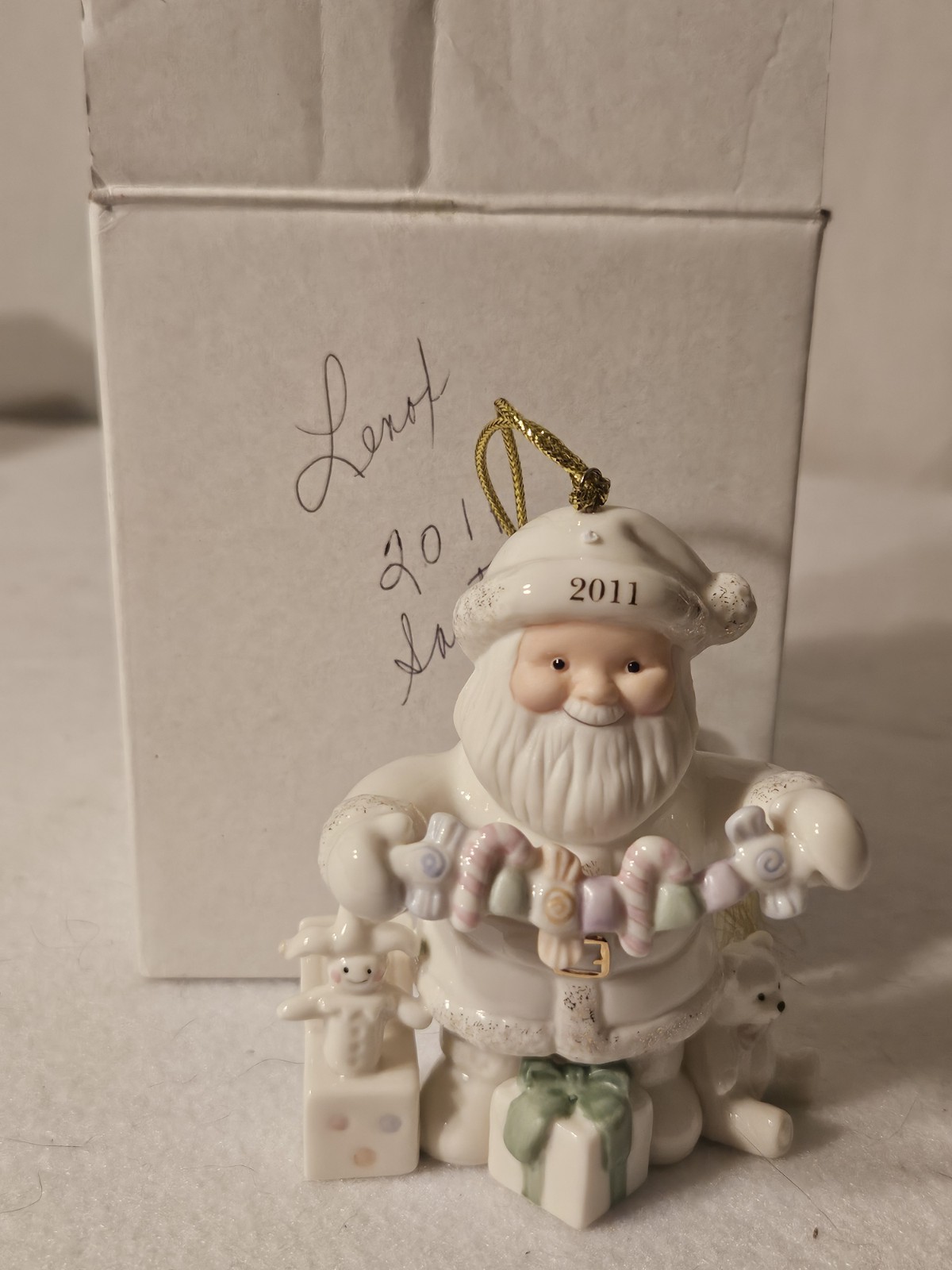 NEW  Lenox 2011 The Wonder of Christmas Santa\'s Holiday Ornament w/Box