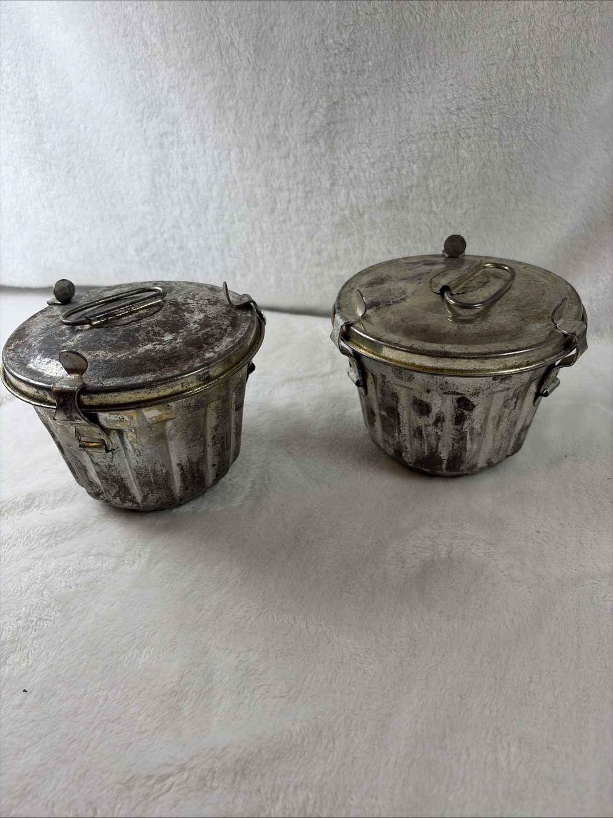 Pair of Antique Tin Steamed Pudding Molds Locking Lids (Circa 1920s) Primitive