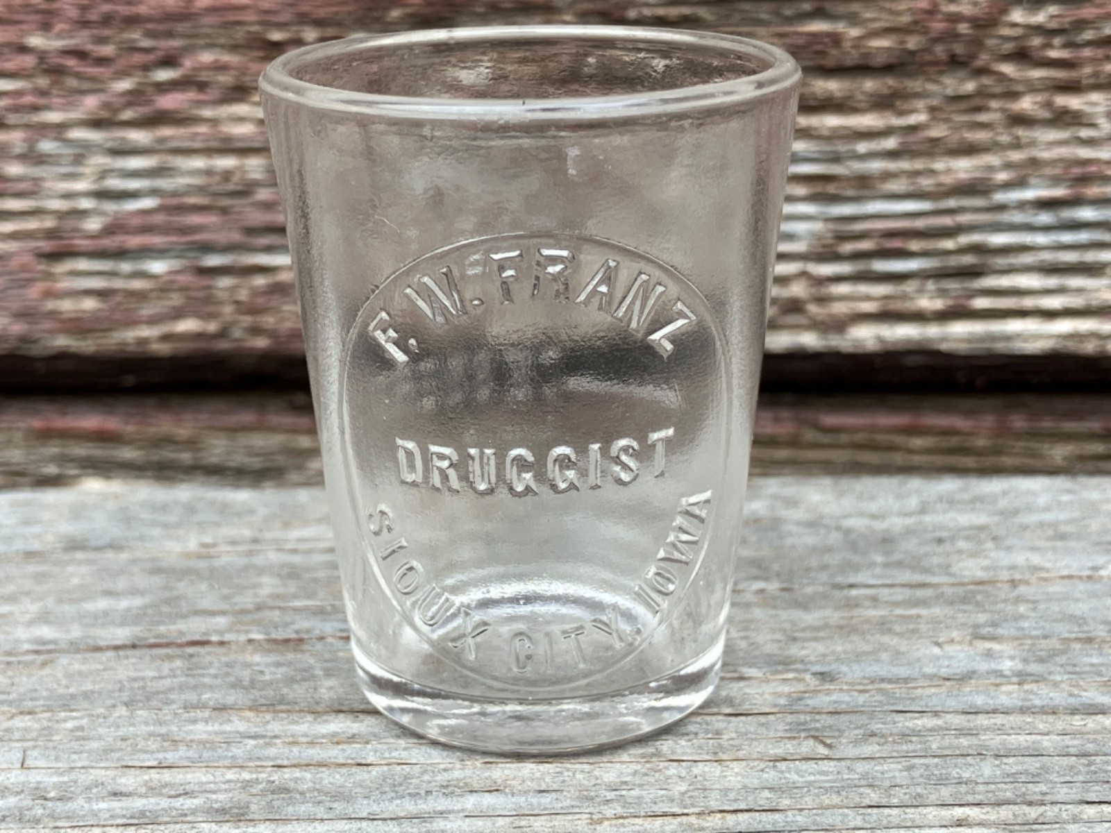 ANTIQUE SIOUX CITY IOWA IA F.W. FRANZ DRUGGIST MEDICINE DRUG DOSE GLASS MEASURE
