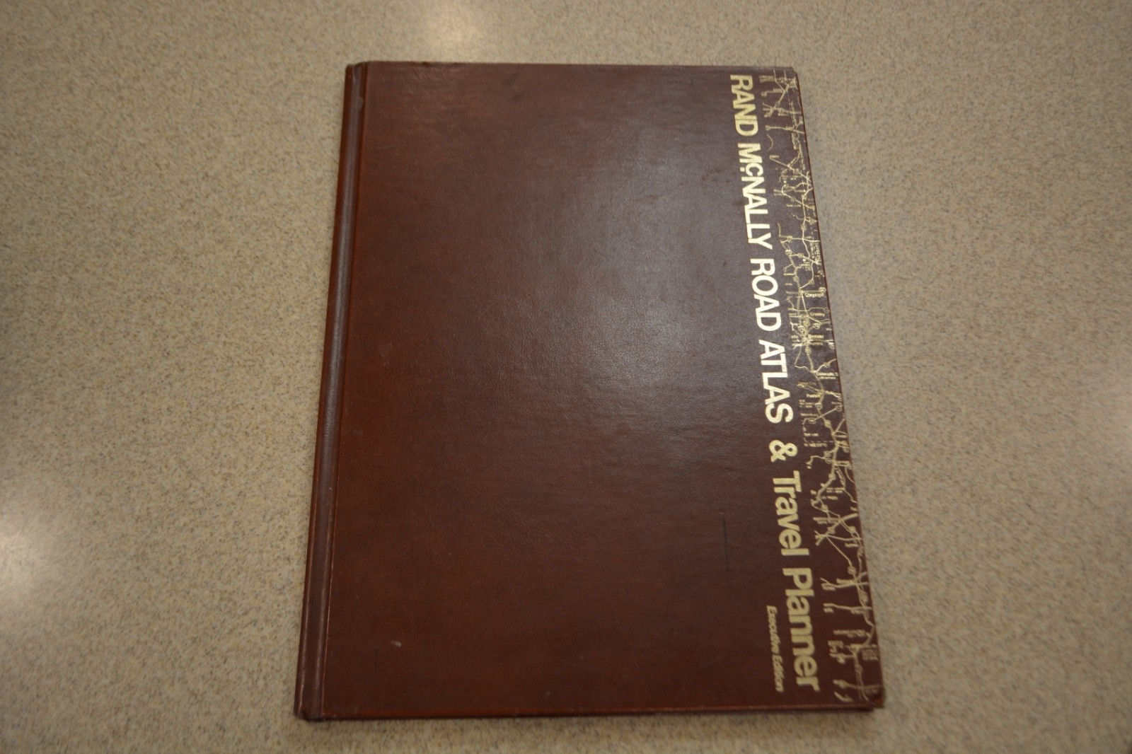 VINTAGE 1982 RAND McNALLY ROAD ATLAS & TRAVEL PLANNER EXEC EDITION HARD COVER VINTAGE 1982 RAND McNALLY ROAD ATLAS & TRAVEL PLANNER EXEC EDITION HARD COVER