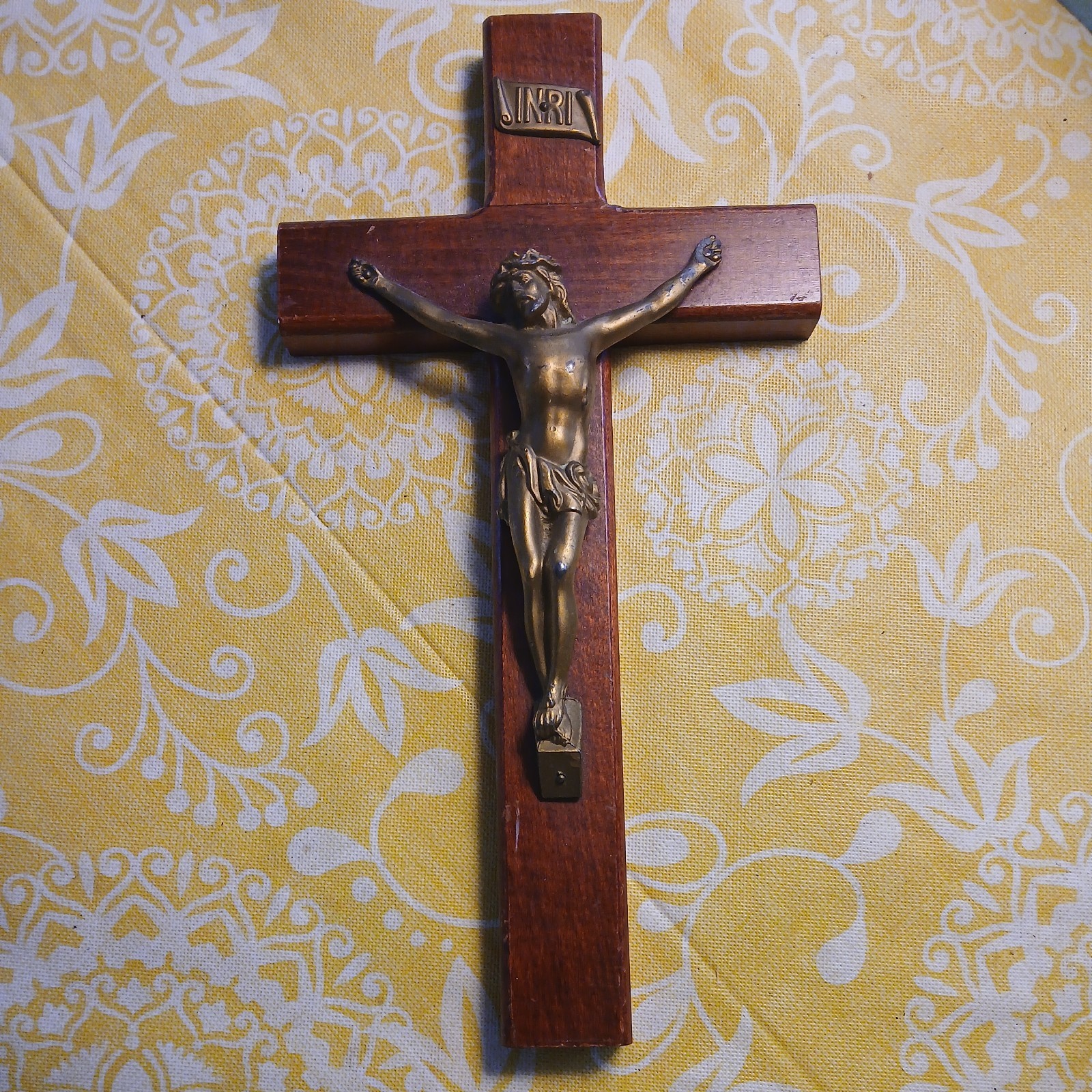 Vintage Wood Cross Crucifix INRI Cast Metal Jesus Christ Wall Hanging 11x5.5