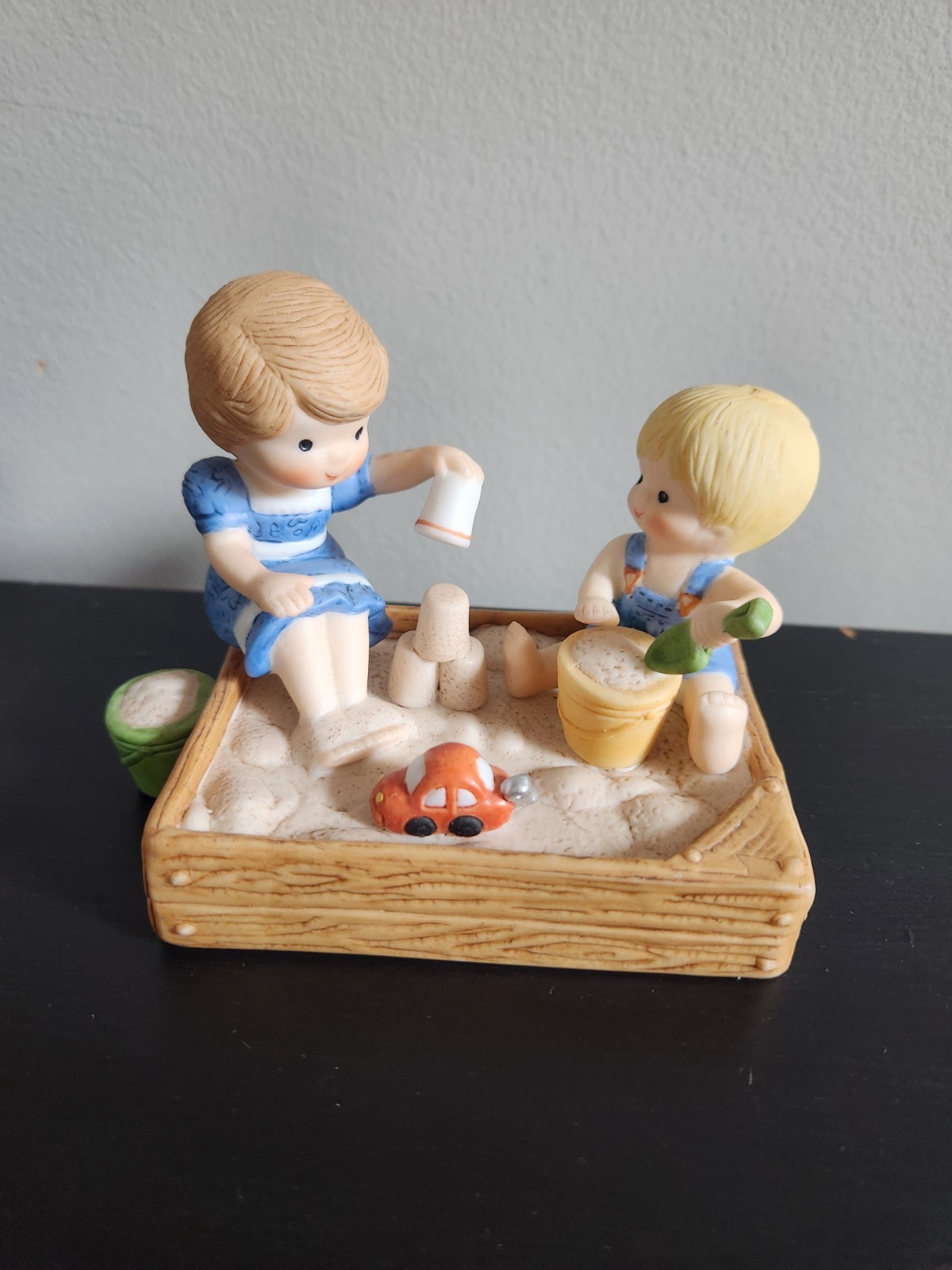 Country Cousins Figurine Polly & Skip Playing in Sandbox Vtg 1985 Enesco 304255 Country Cousins Figurine Polly & Skip Playing in Sandbox Vtg 1985 Enesco 304255