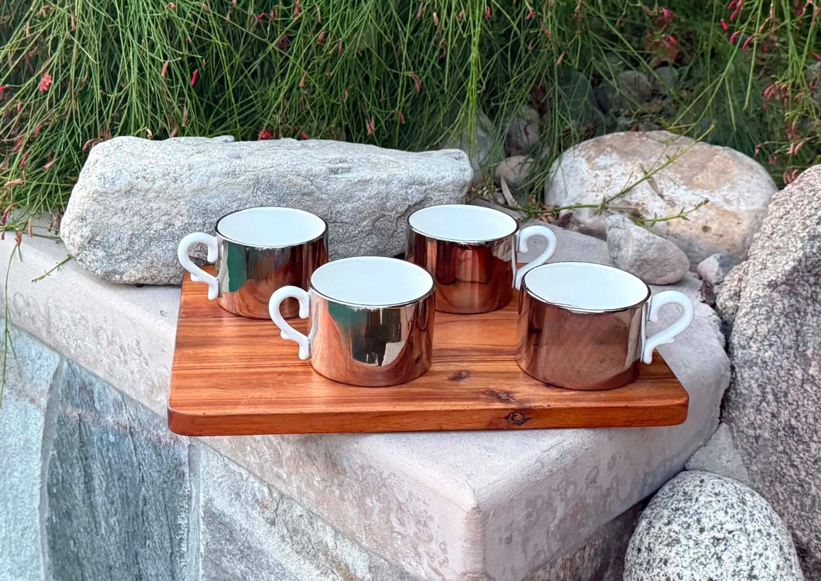 VIntage Este Italy Silver Chrome Mirror Finish Coffee Cappuccino Mugs Cups Set 4 VIntage Este Italy Silver Chrome Mirror Finish Coffee Cappuccino Mugs Cups Set 4