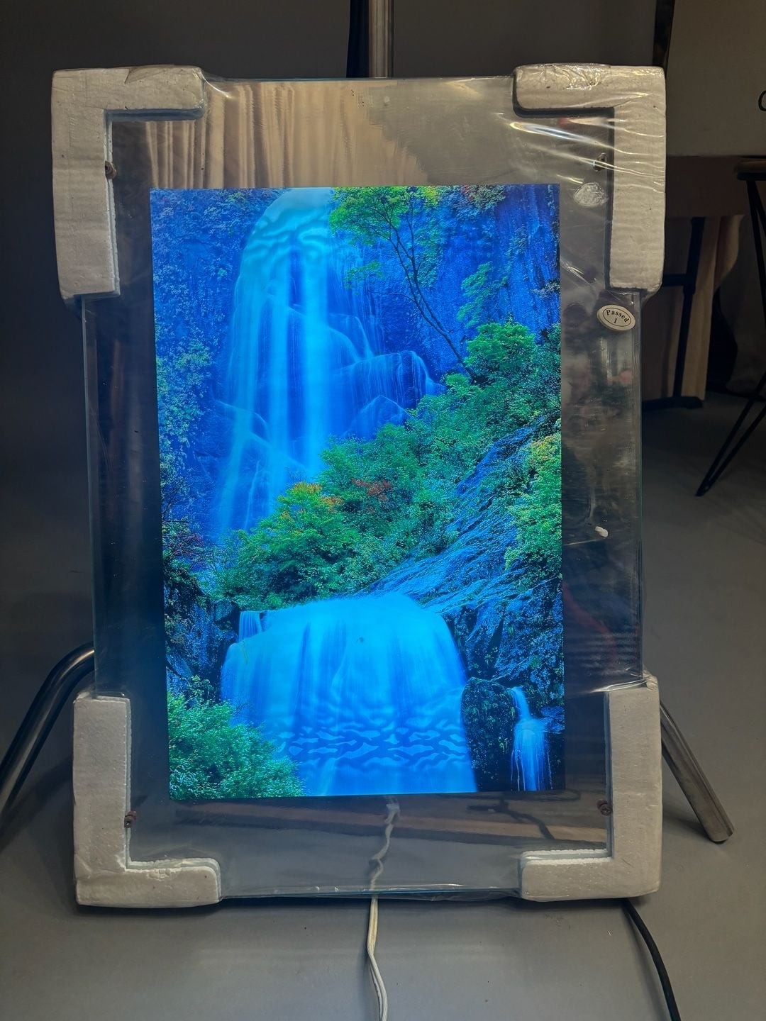 Vintage Illuminated Motion Waterfall Light Box Wall Art Picture