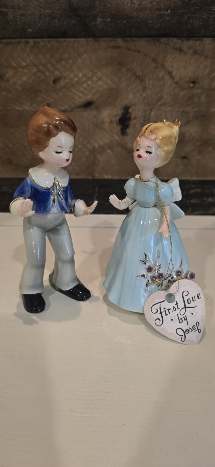 Vintage 1950's Josef Originals First Love Bob and Betty Kissing Figurines Tag