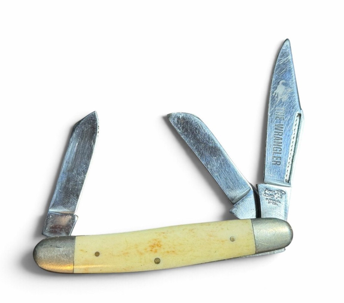 Vintage THE WRANGLER Frost Cutlery 3-Blade Pocket Knife Surgical Steel Japan Vintage THE WRANGLER Frost Cutlery 3-Blade Pocket Knife Surgical Steel Japan