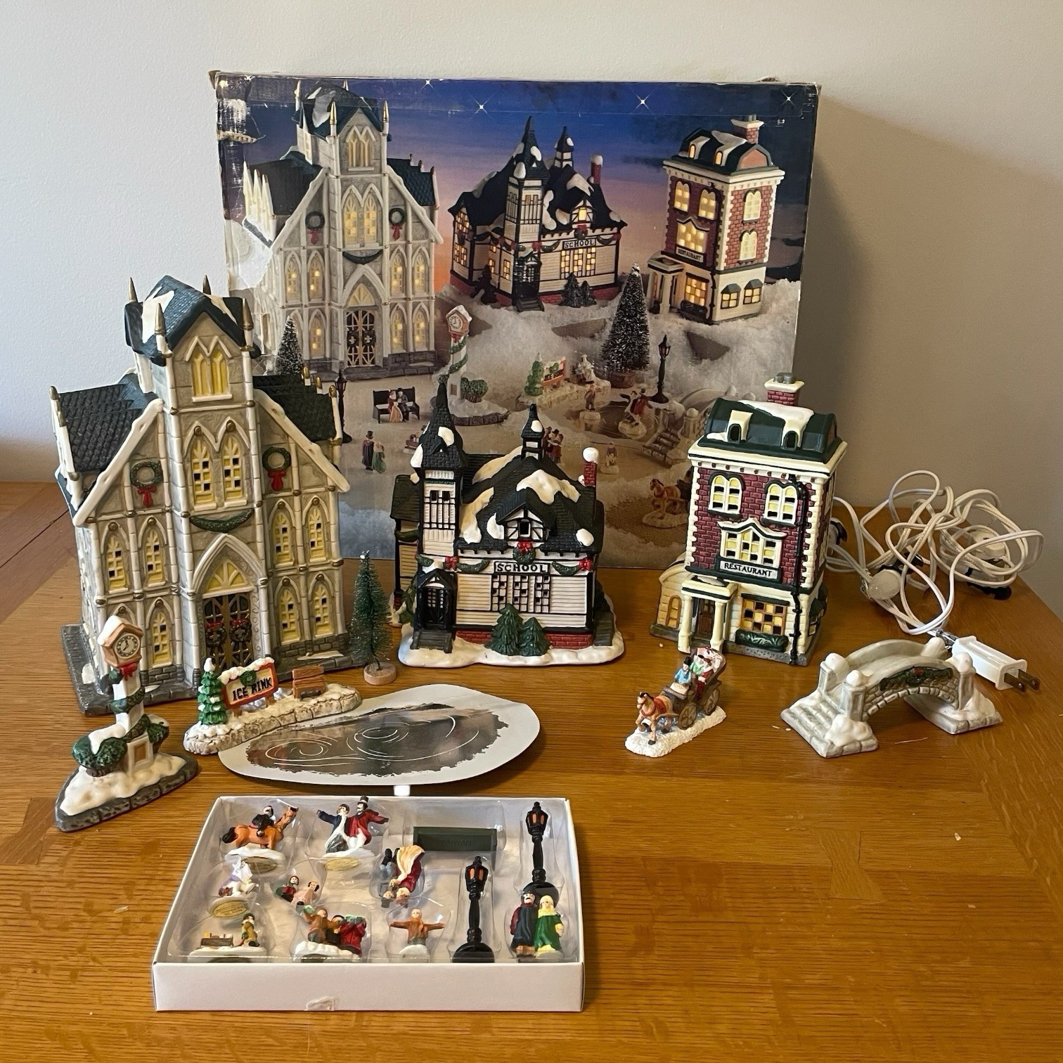 Vintage Grandeur Noel Victorian 24 Piece Porcelain Village - READ