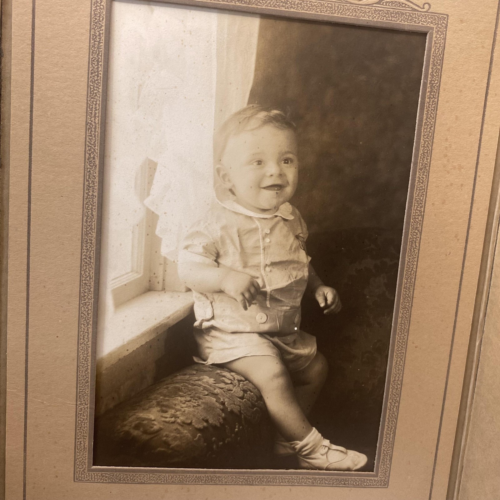 Vtg 1930s Russell Sam Baby Portrait Studio Photo Sepia 5x7 Window Original