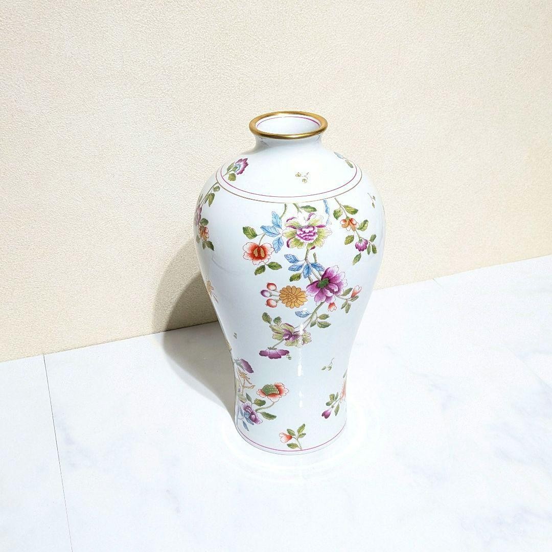 Richard Ginori Granduca Flower Vase Romantic Italian floral elegance decorative