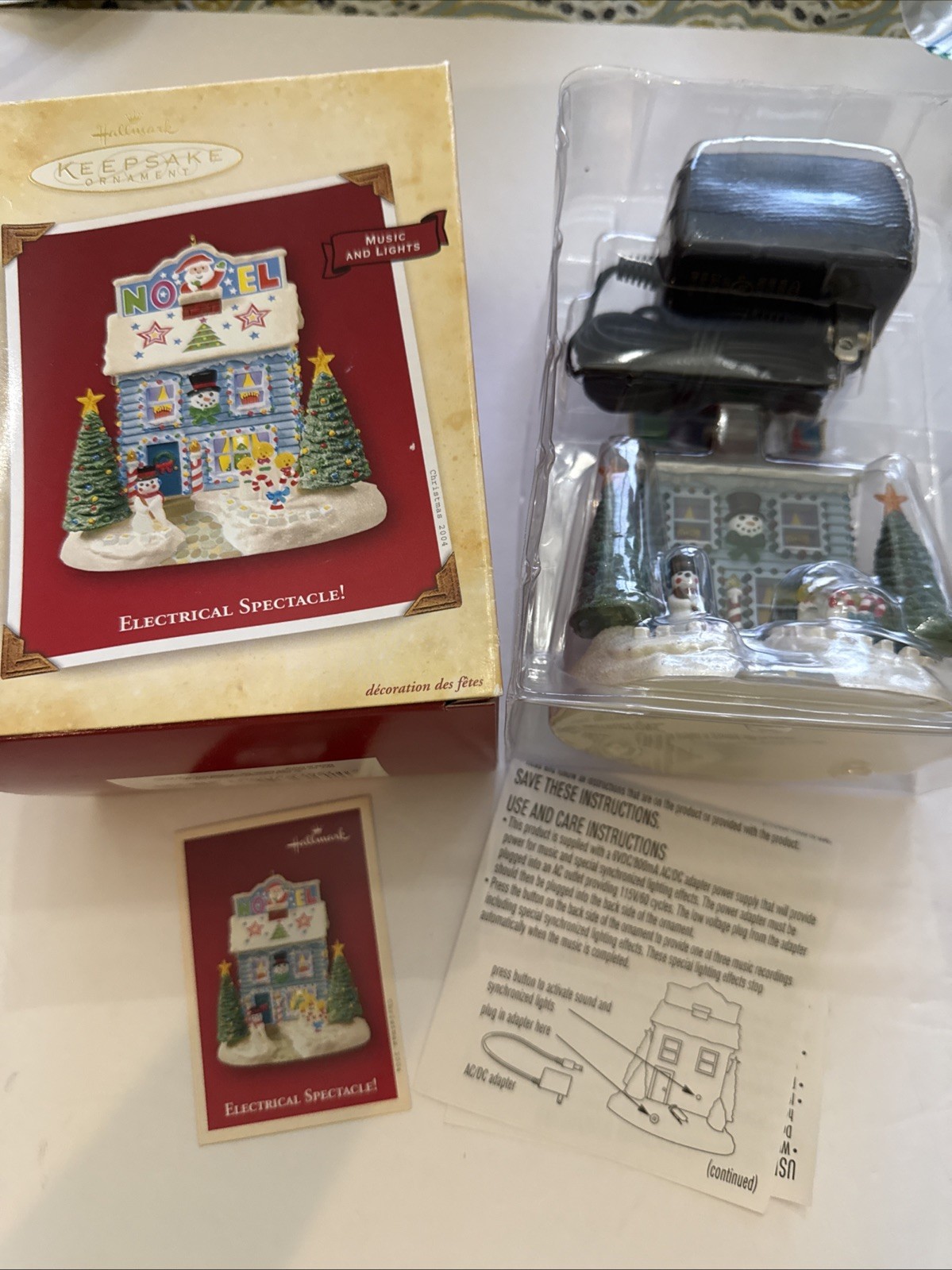 Hallmark 2004 Keepsake Ornament Electrical Spectacle Magic Music & Lights