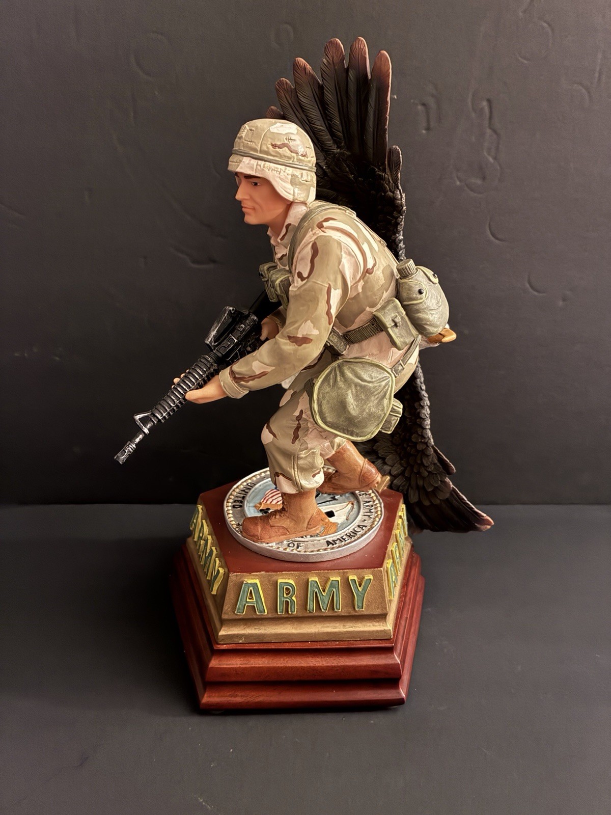 Vanmark American Heroes Wings of Freedom Army Soldier Figurine VAH2091200