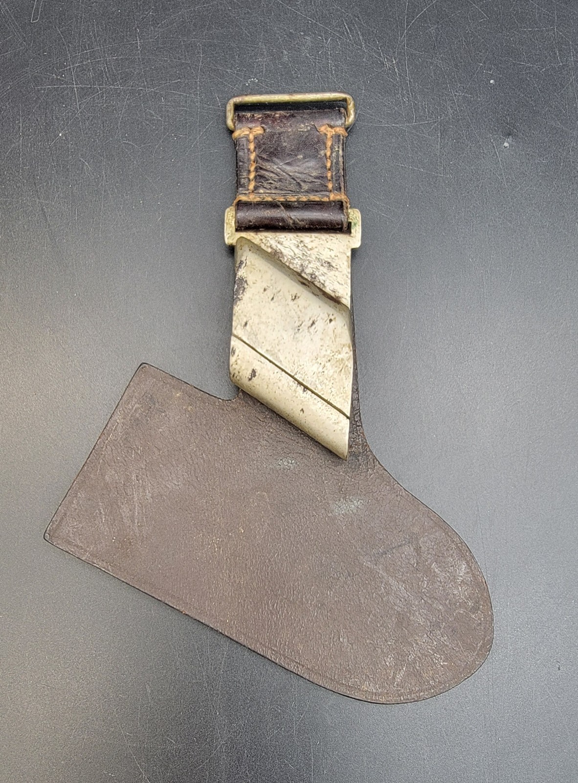 WW2 German Leather GES. RAD GESCH 38 Hewer Dagger Hanger Clip