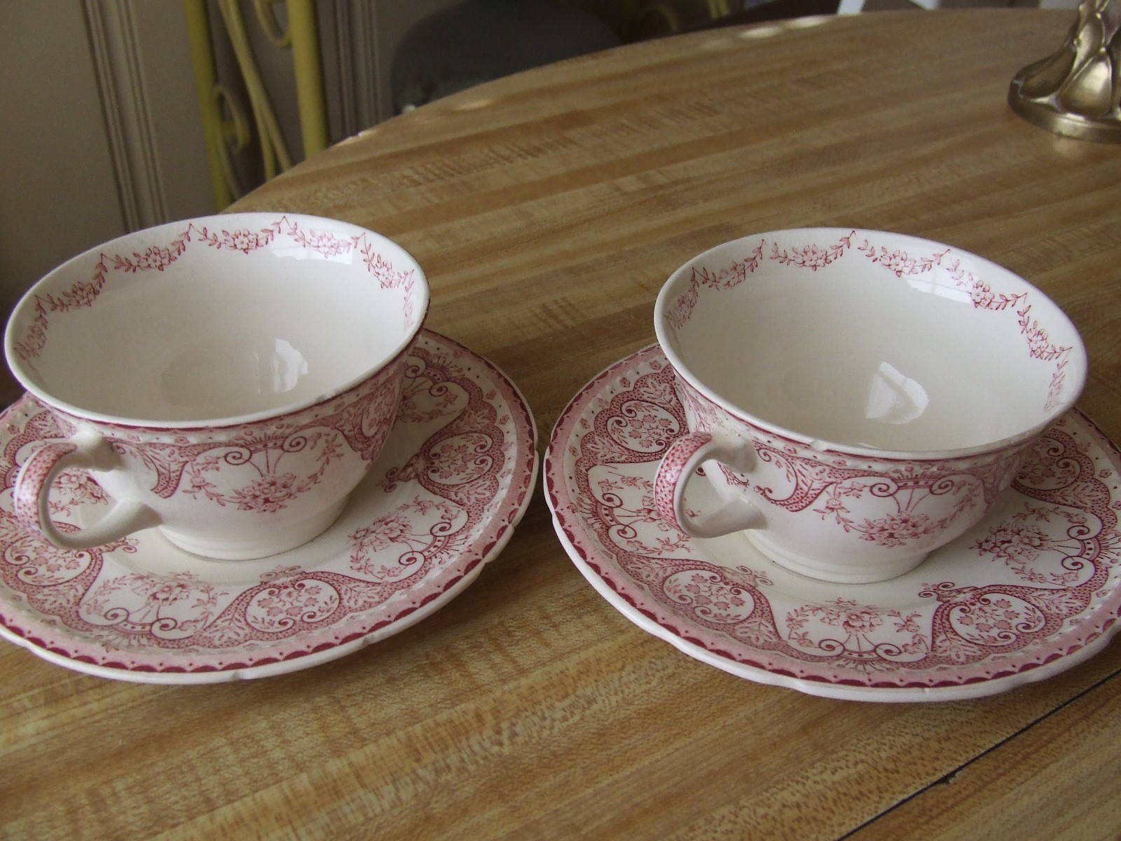 SWINNERTON\'S/KENT Tea/Coffee Cups and Saucers SWINNERTON\'S/KENT Tea/Coffee Cups and Saucers