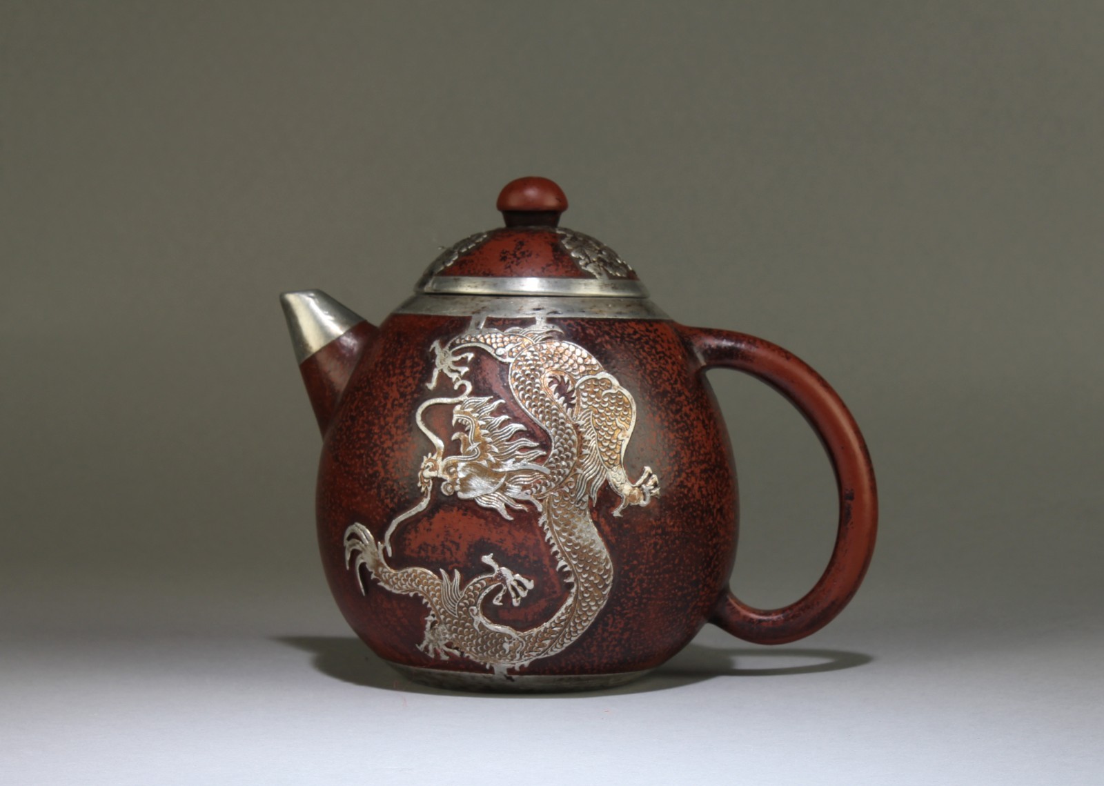 A Zisha Teapot. Seal mark at base