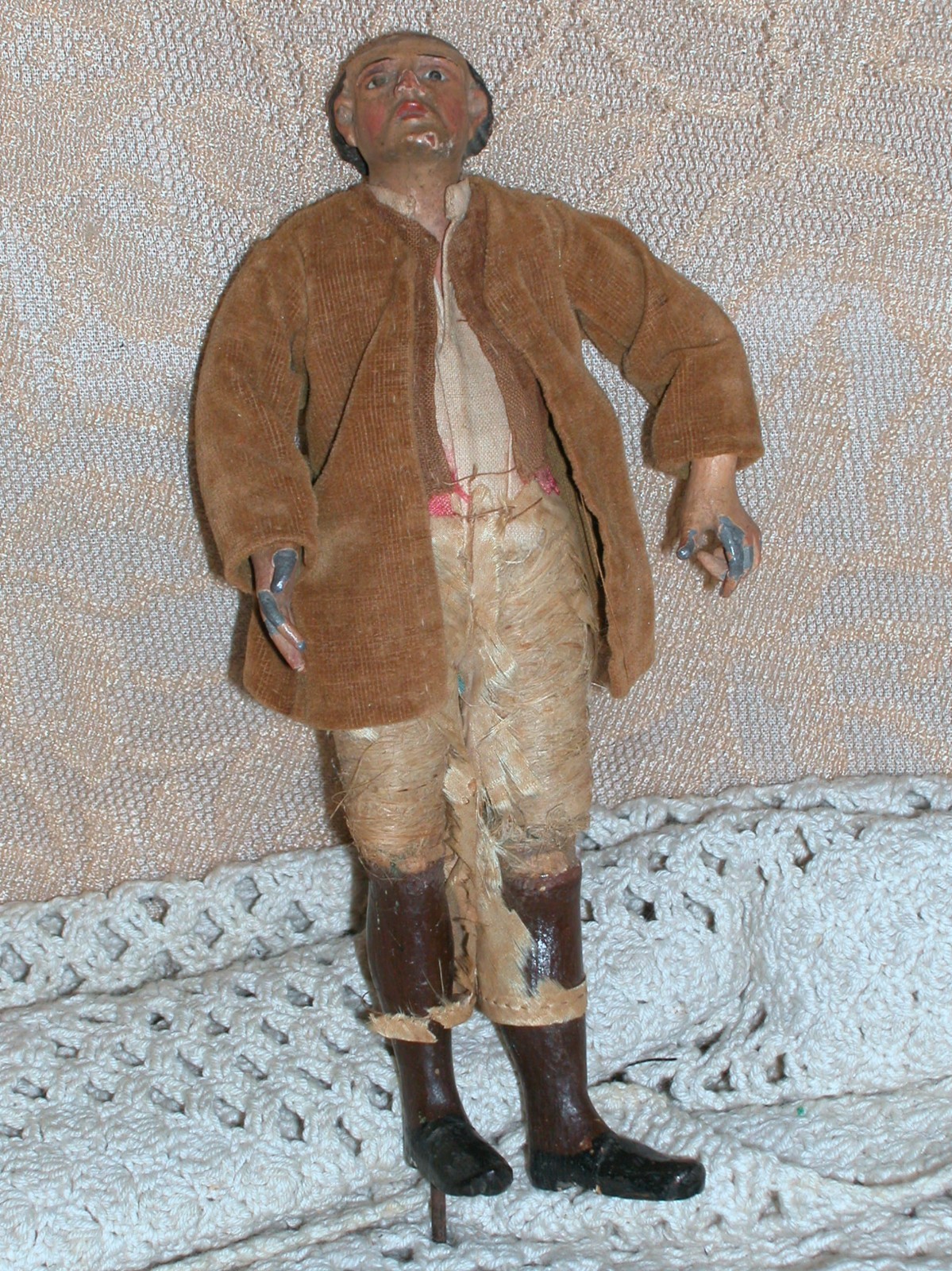 Early Antique Neapolitan Terracotta Creche Figure Man 7-1/2 Early Antique Neapolitan Terracotta Creche Figure Man 7-1/2