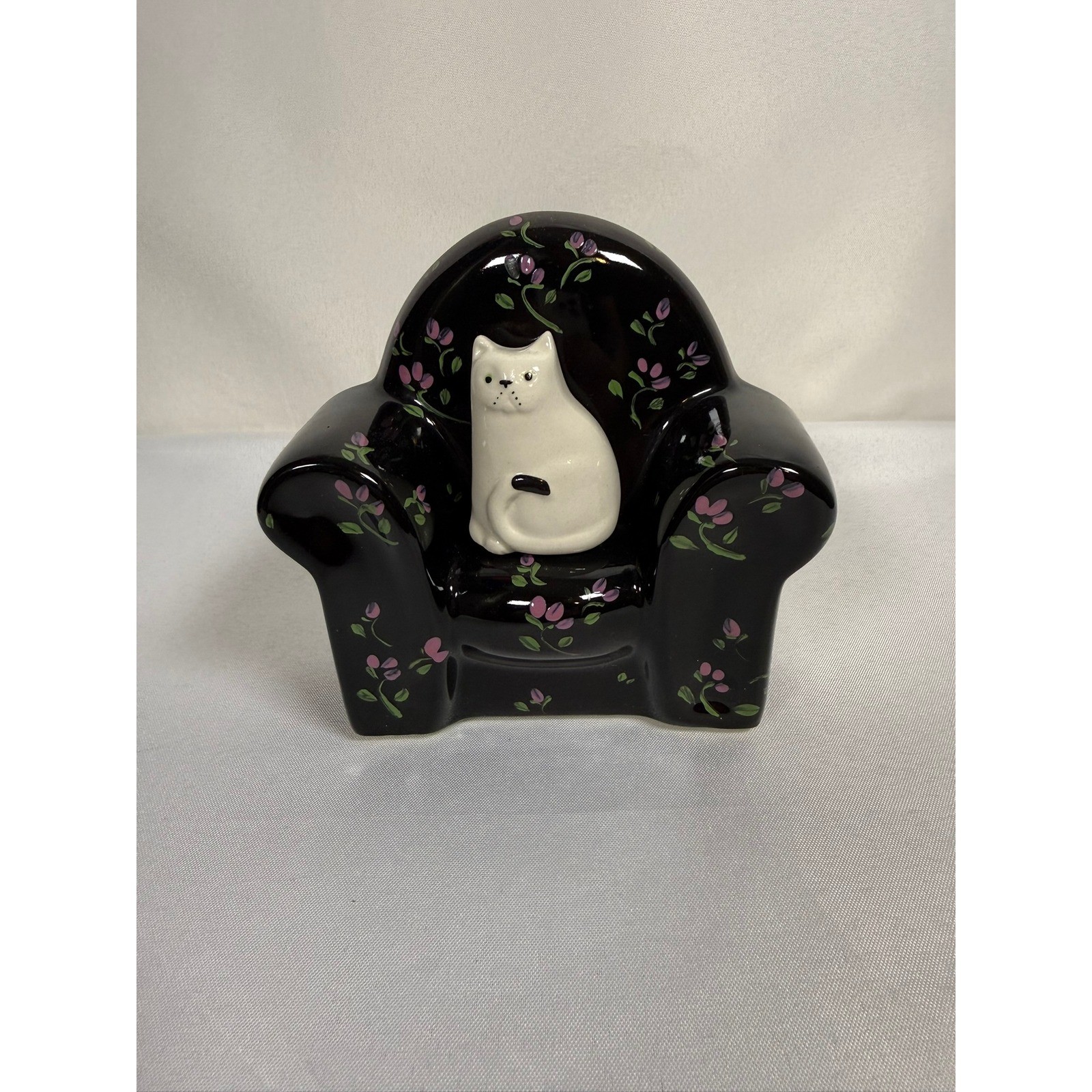 Katz & Co. Scotland Ceramic Cat in Chair Figurine – Hand Decorated Vintage