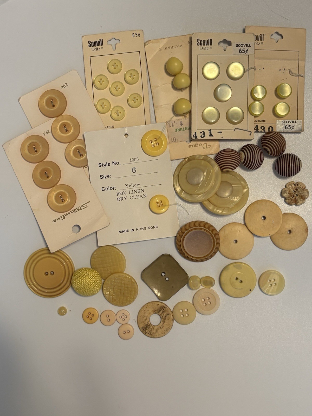 Vintage Button Lot Scovill Dritz La Mode La Petite Yellow Gold Brown Sewing NOS
