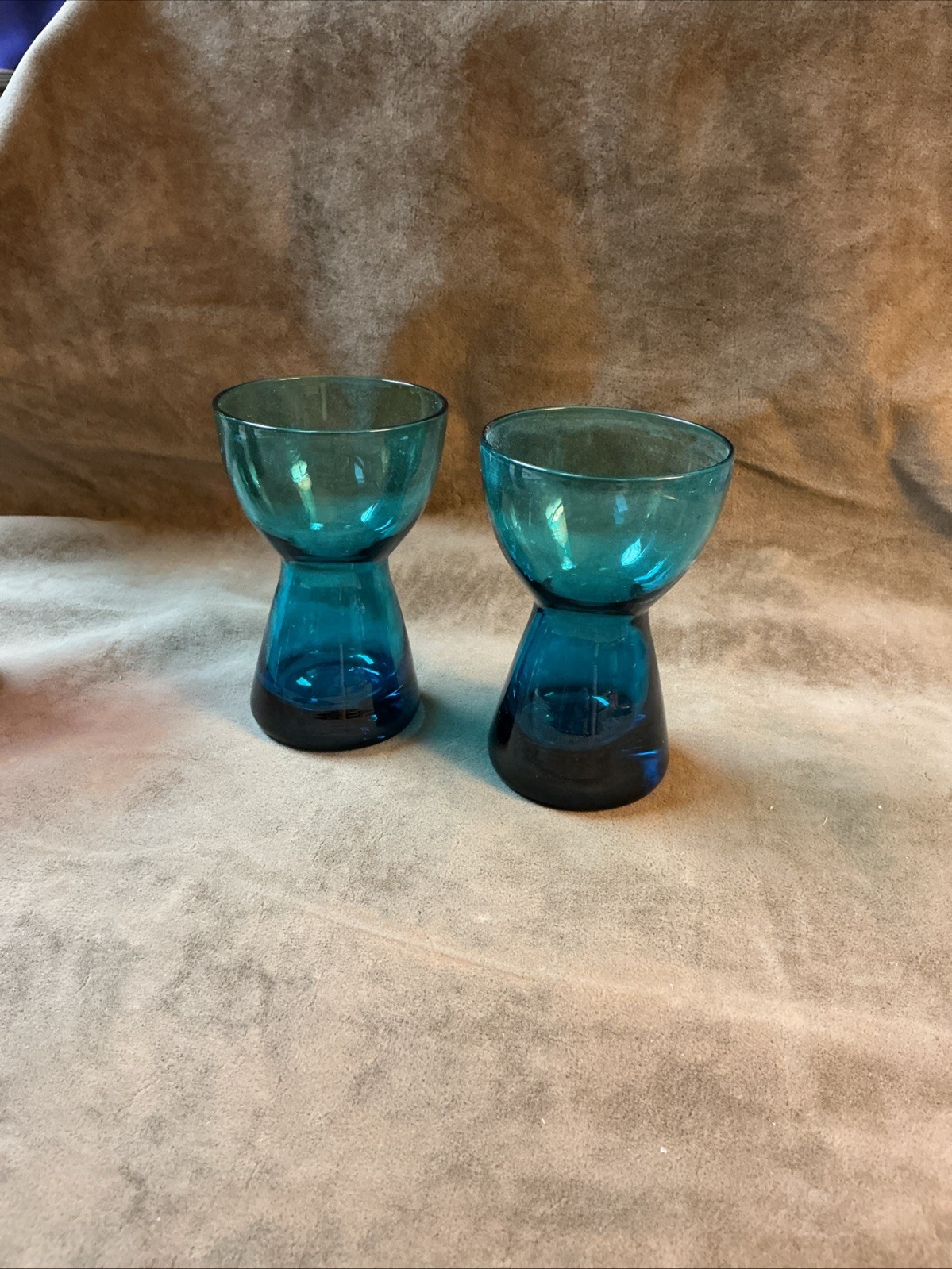 Vintage Morgantown glass peacock blue bud vase/candle holder pair MCM