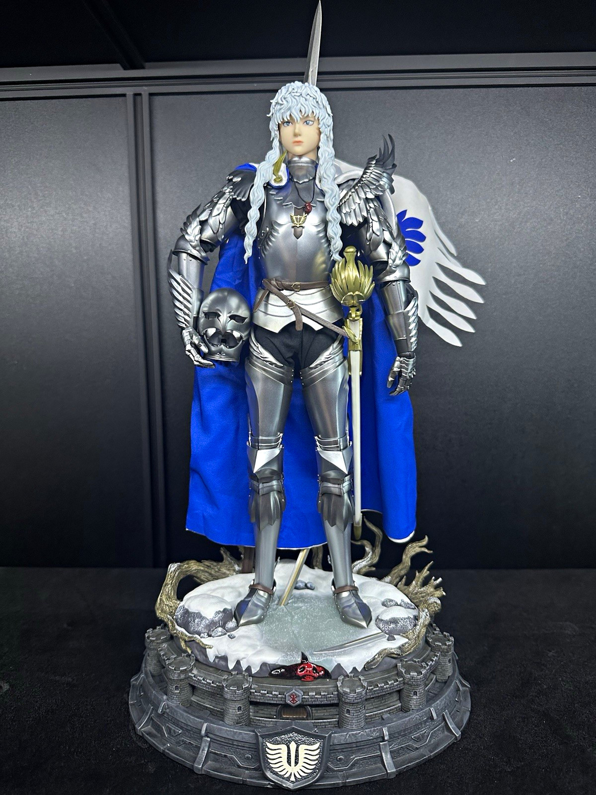 threezero: Berserk Griffith Reborn Band of Falcon 1/6 Deluxe Figure
