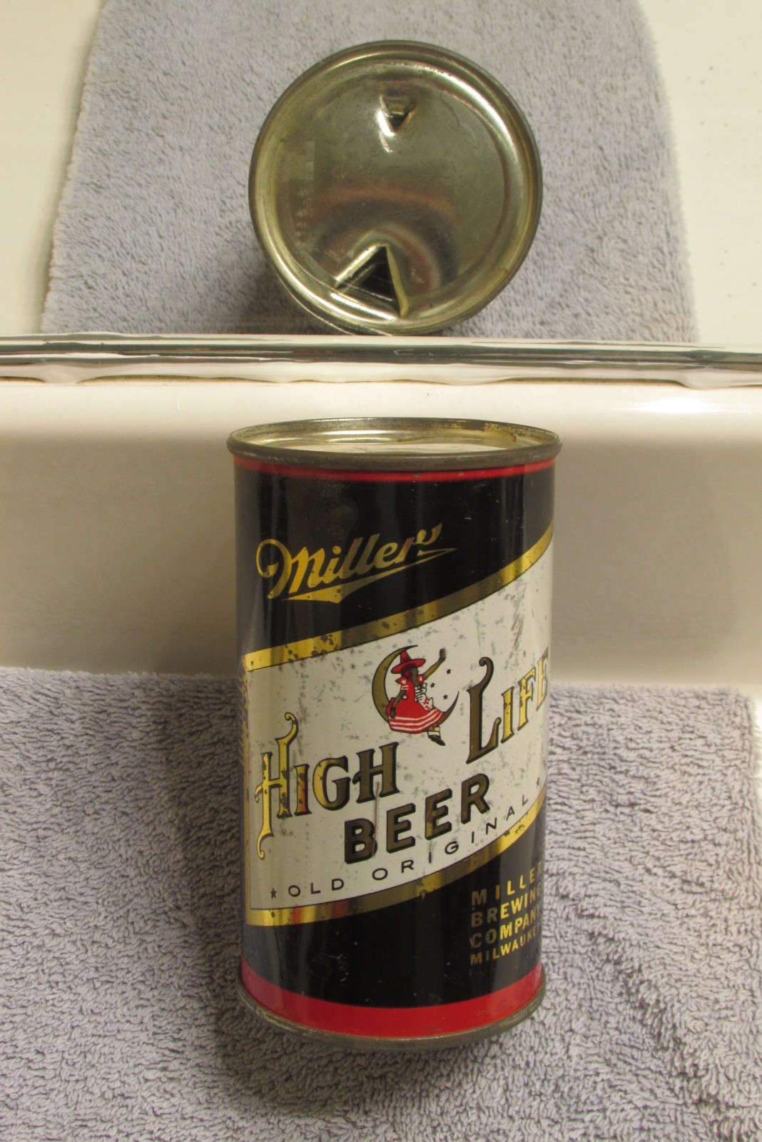 indoor 1950s MILLER HIGH LIFE, flat top beer can, Milwaukee, Wisconsin indoor 1950s MILLER HIGH LIFE, flat top beer can, Milwaukee, Wisconsin