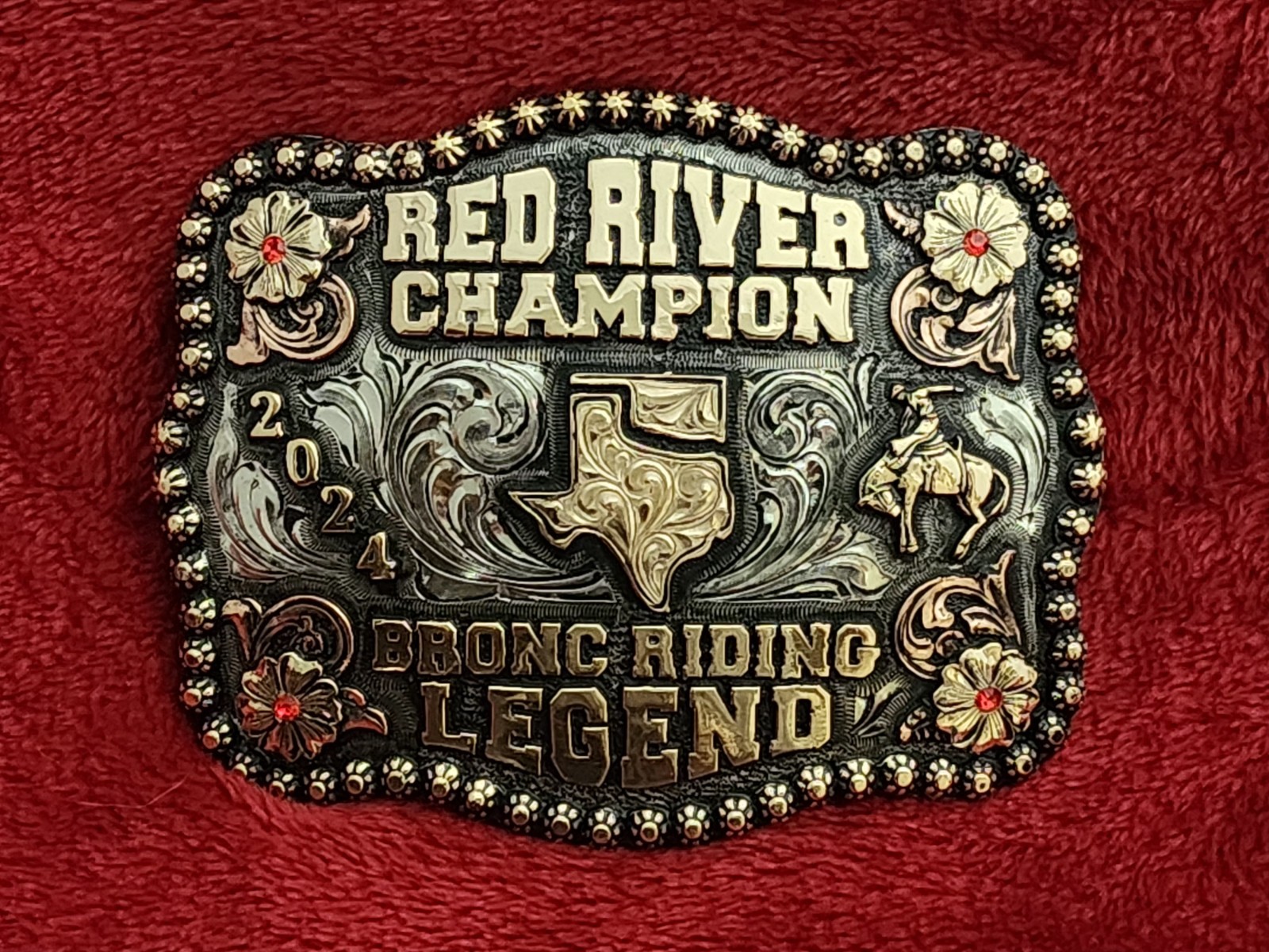 Rodeo☆2024☆X~Treme Bronc Riding Champion Trophy Buckle☆Tx~Ok Red River☆Rare☆R77