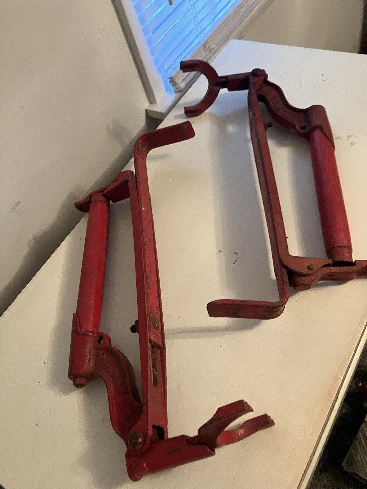 Lot of 2 Vintage Fuller Brikarier Brick Carrier Tongs Masonry Tools New Hall IA Lot of 2 Vintage Fuller Brikarier Brick Carrier Tongs Masonry Tools New Hall IA