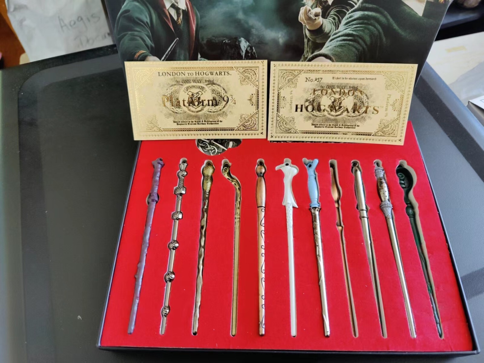 New Harry Potter New Edition Magic Wands And 2 Tickets Cards Great Gift Box Set New Harry Potter New Edition Magic Wands And 2 Tickets Cards Great Gift Box Set